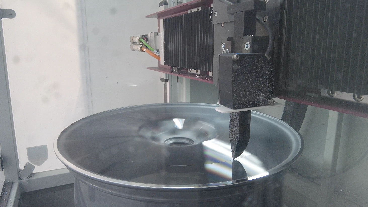 Close up of the WR-DCM3 Diamond Cut Machine in action